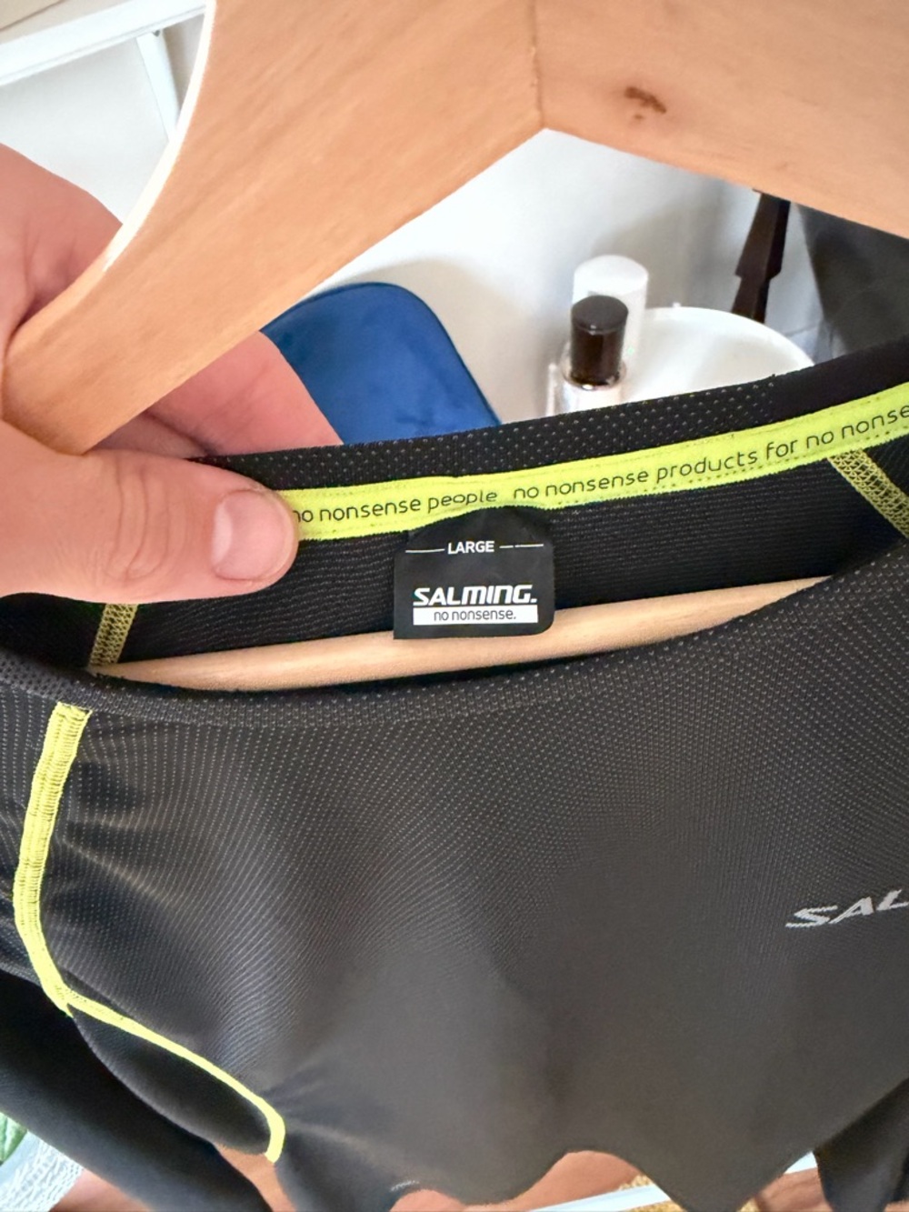 Salming Vented Running Performance Top with Neon Accents - Picture 5 of 6